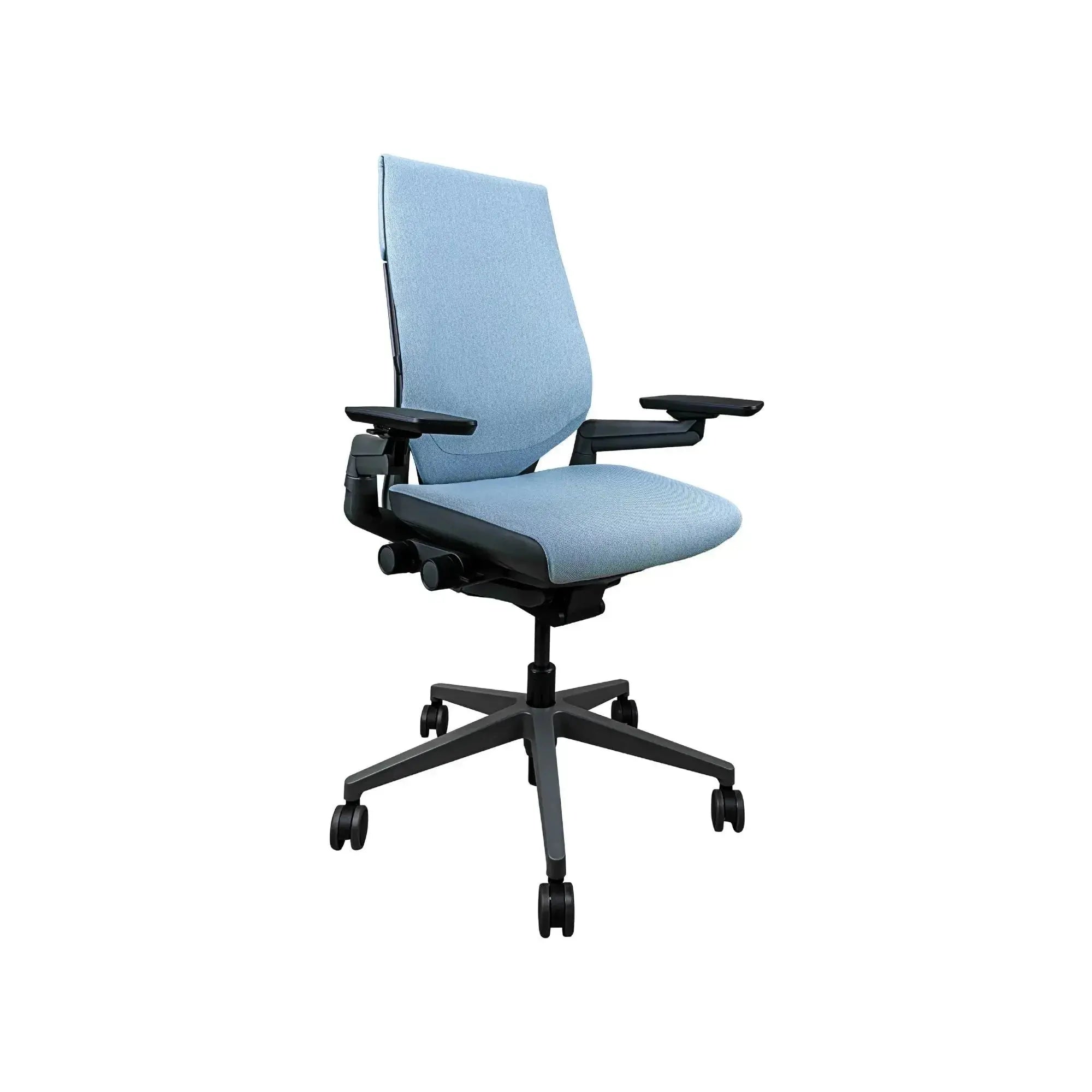 Steelcase Gesture: la mejor silla de oficina para gamers, con soporte ajustable