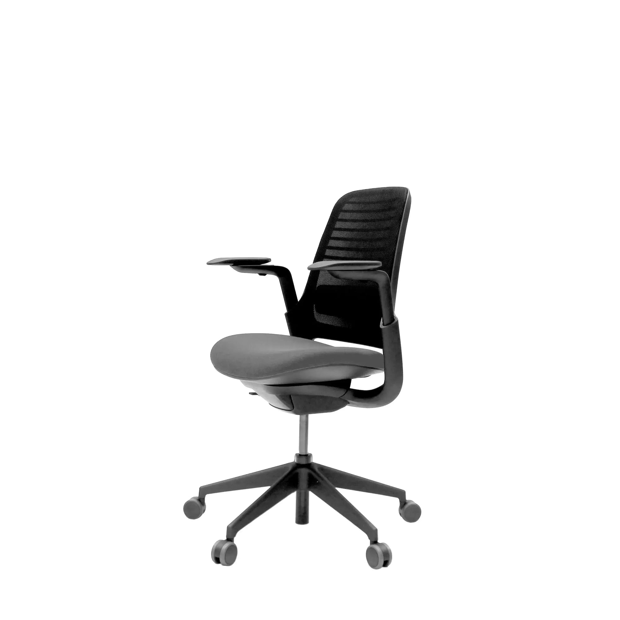 Vista  de la silla de oficina ajustable Steelcase Series 1