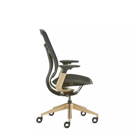 Silla ajustable Steelcase Karman combinando estilo y funcionalidad en la oficina