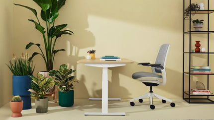 Steelcase Solo Sit-To-Stand Desk - Empleados Intel